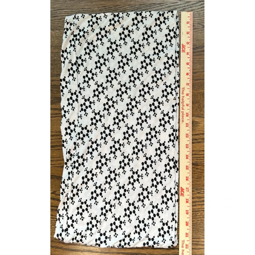 Svaha USA Molecules Print STEM Science Infinity Scarf Black White Polyester Knit